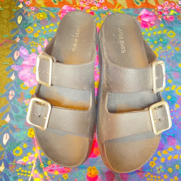 J/Slides Women's Black Sandals - Picture 3 of 4